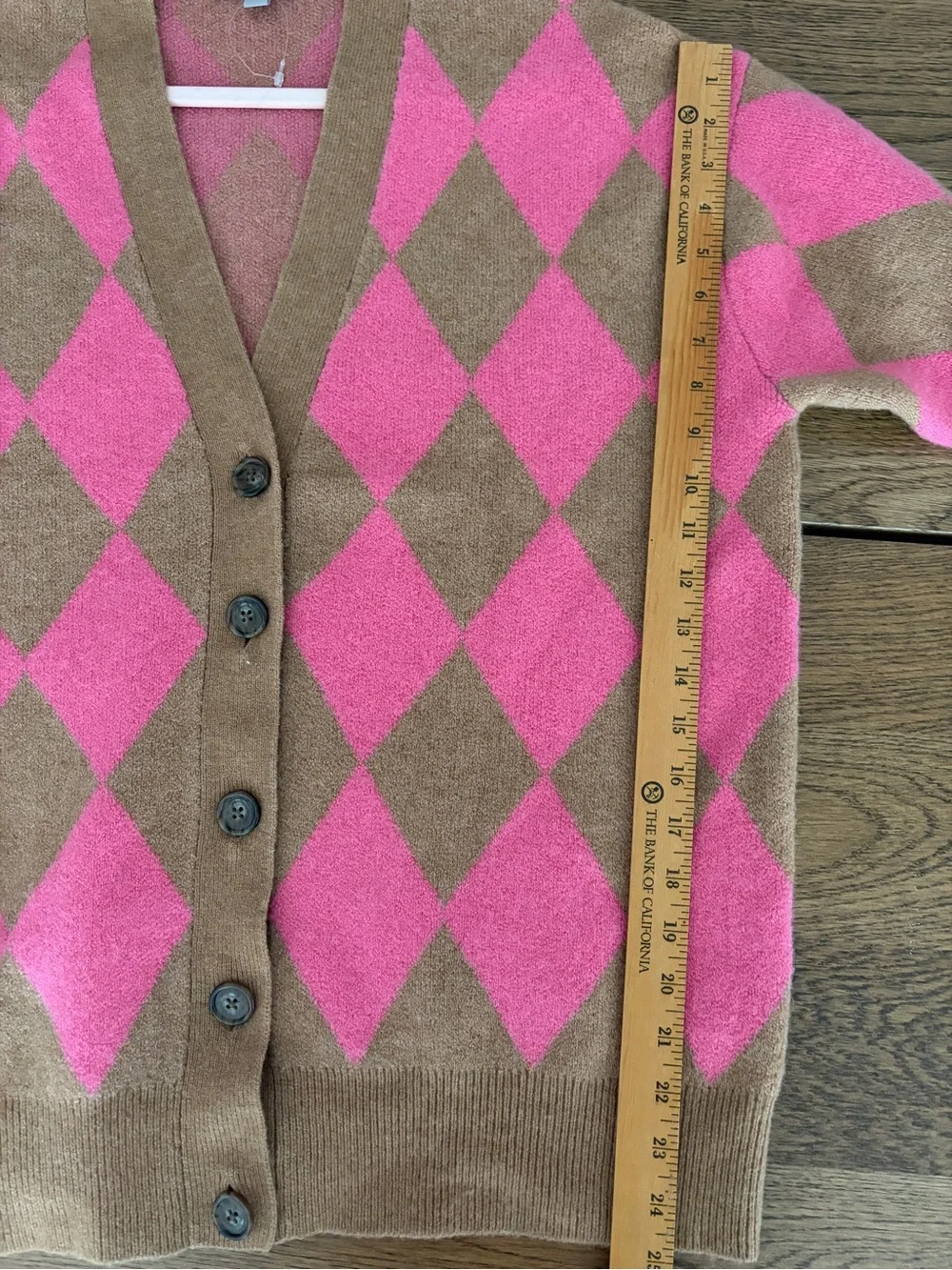 Like-new J. Crew Argyle V-neck cardigan sweater in Supersoft yarn Acorn Azalea